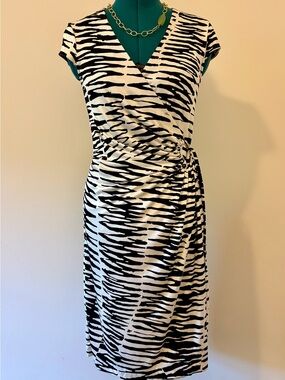 🖤 Archival Trina Turk 100% Silk True Wrap Dress (Zebra Print)
